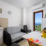 5235-7 In Apartament Drenje (Istria)