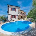 Apartament 5235-7 In Drenje (Istria)