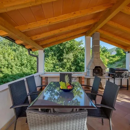 Apartament 5235-7 In *